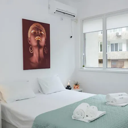 Cosy And Modern 1bd Flat Near The Centre By Flat Mаnager Apartment Varna